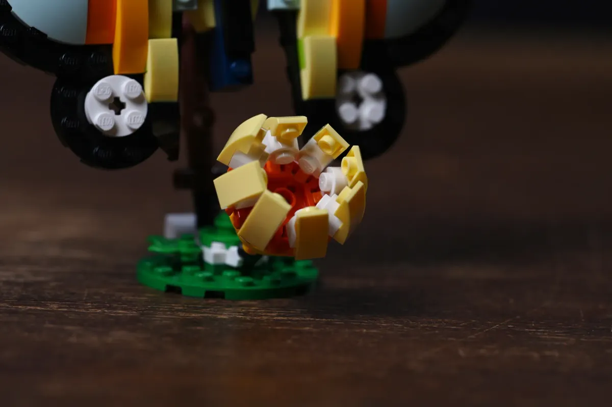 Close-up of the brick-built flower on the stand of the LEGO Creator Tropical Toucan (31173) butterfly build