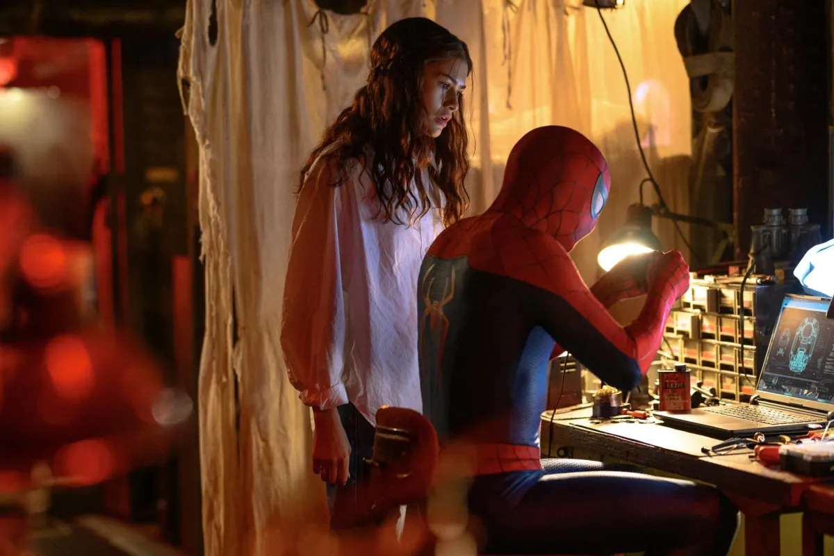 Peter Parker and MJ working together at a workbench in Spider-Man: Brand New Day